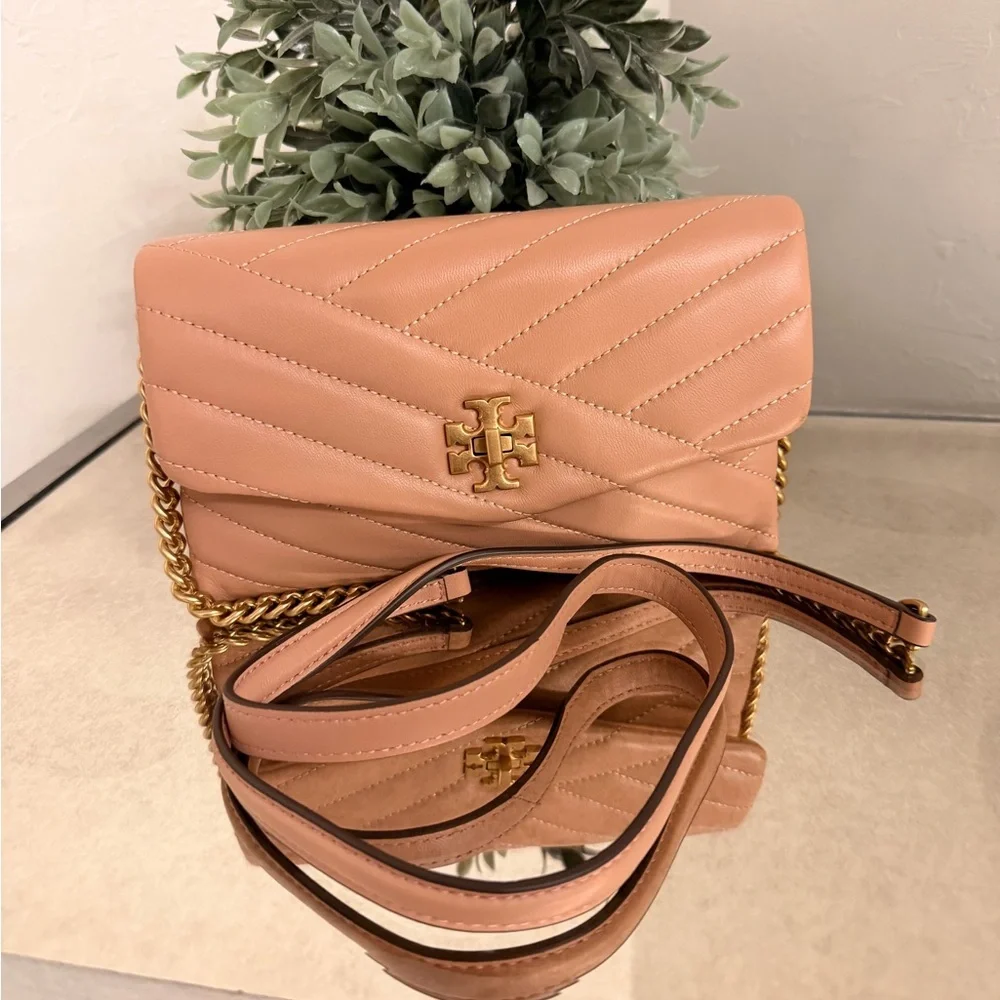 Tory Burch Kira Chevron Chain Wallet
